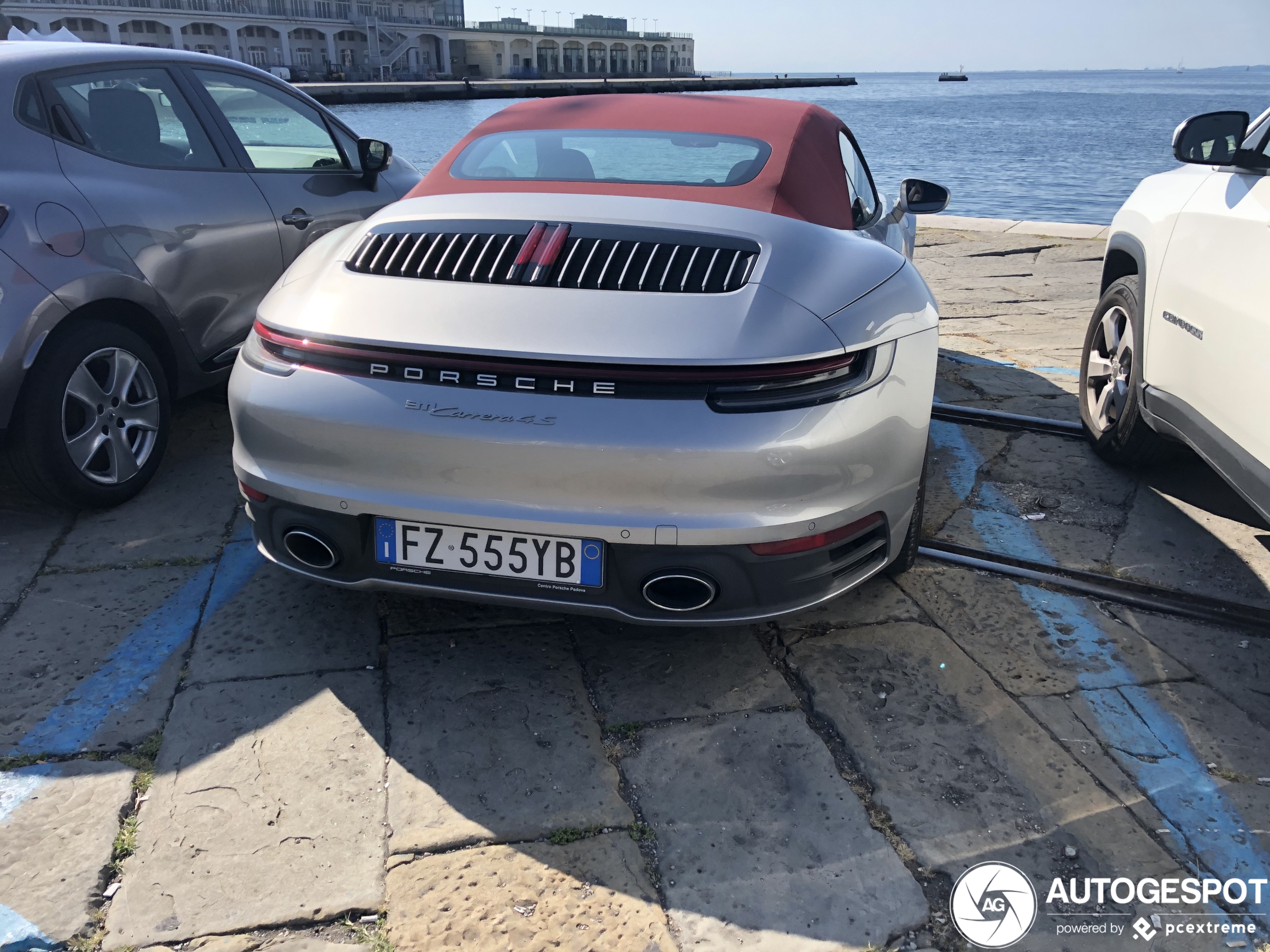 Porsche 992 Carrera 4S Cabriolet