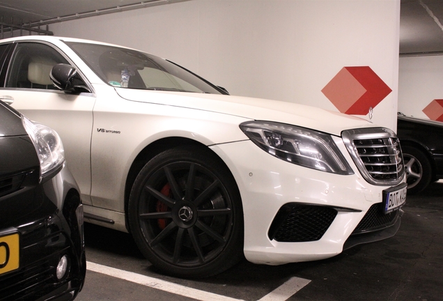 Mercedes-Benz S 63 AMG V222