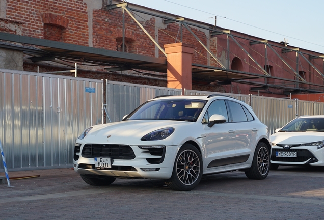 Porsche 95B Macan GTS