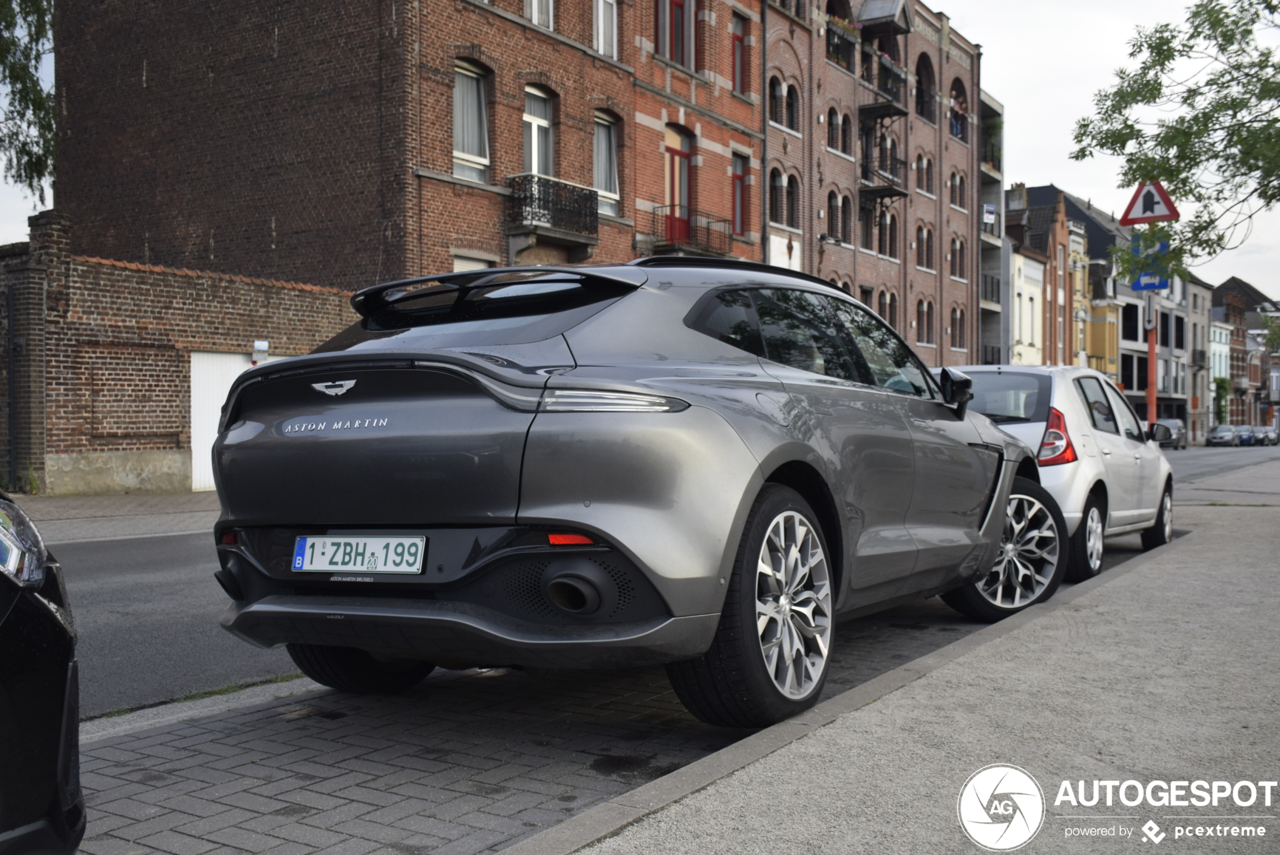 Aston Martin DBX