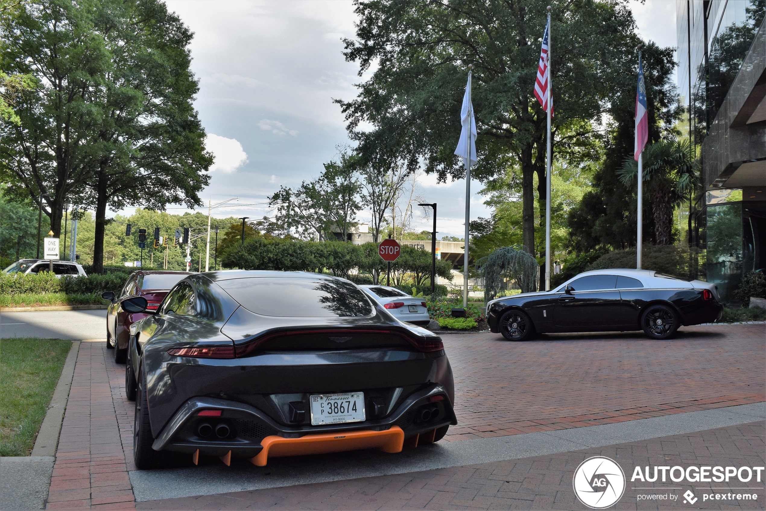 Aston Martin V8 Vantage 2018