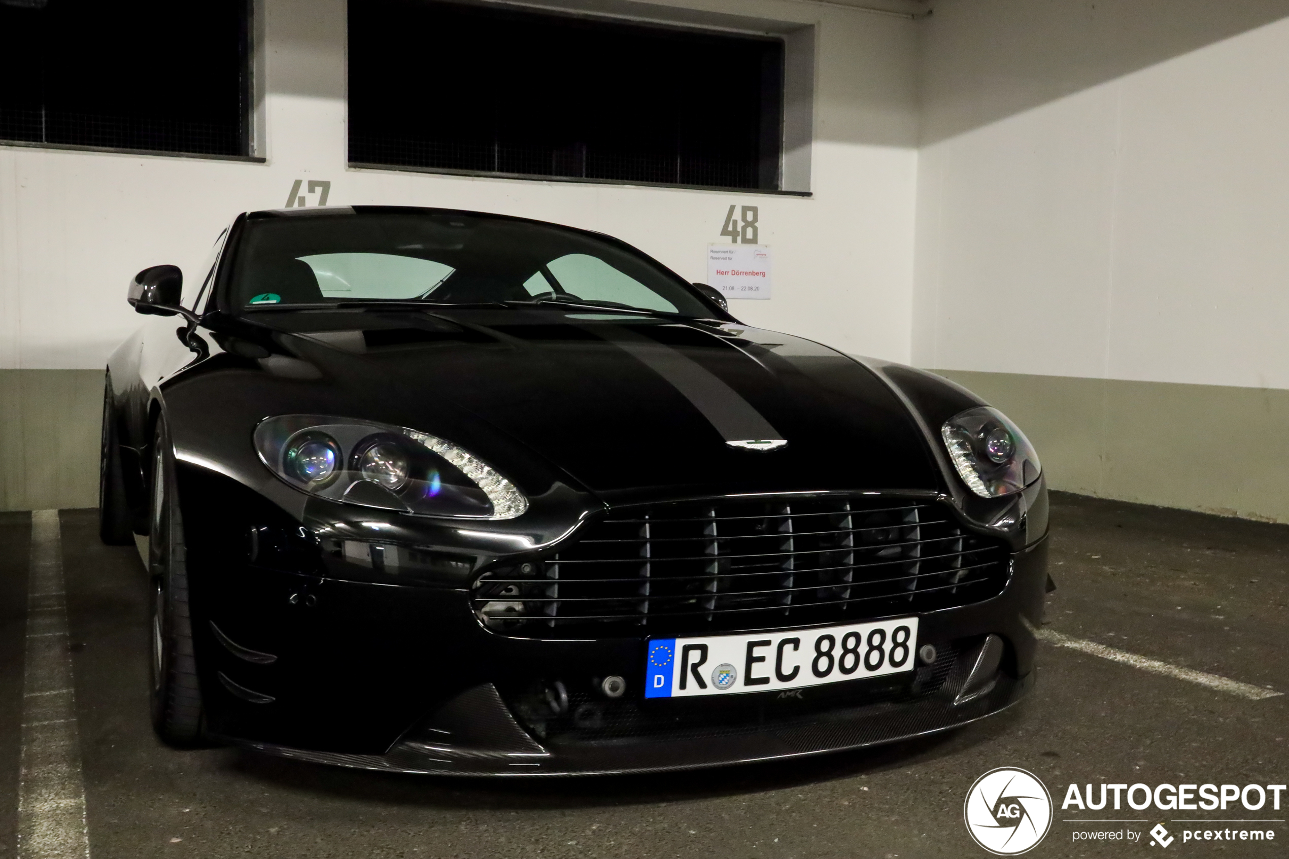 Aston Martin V8 Vantage S