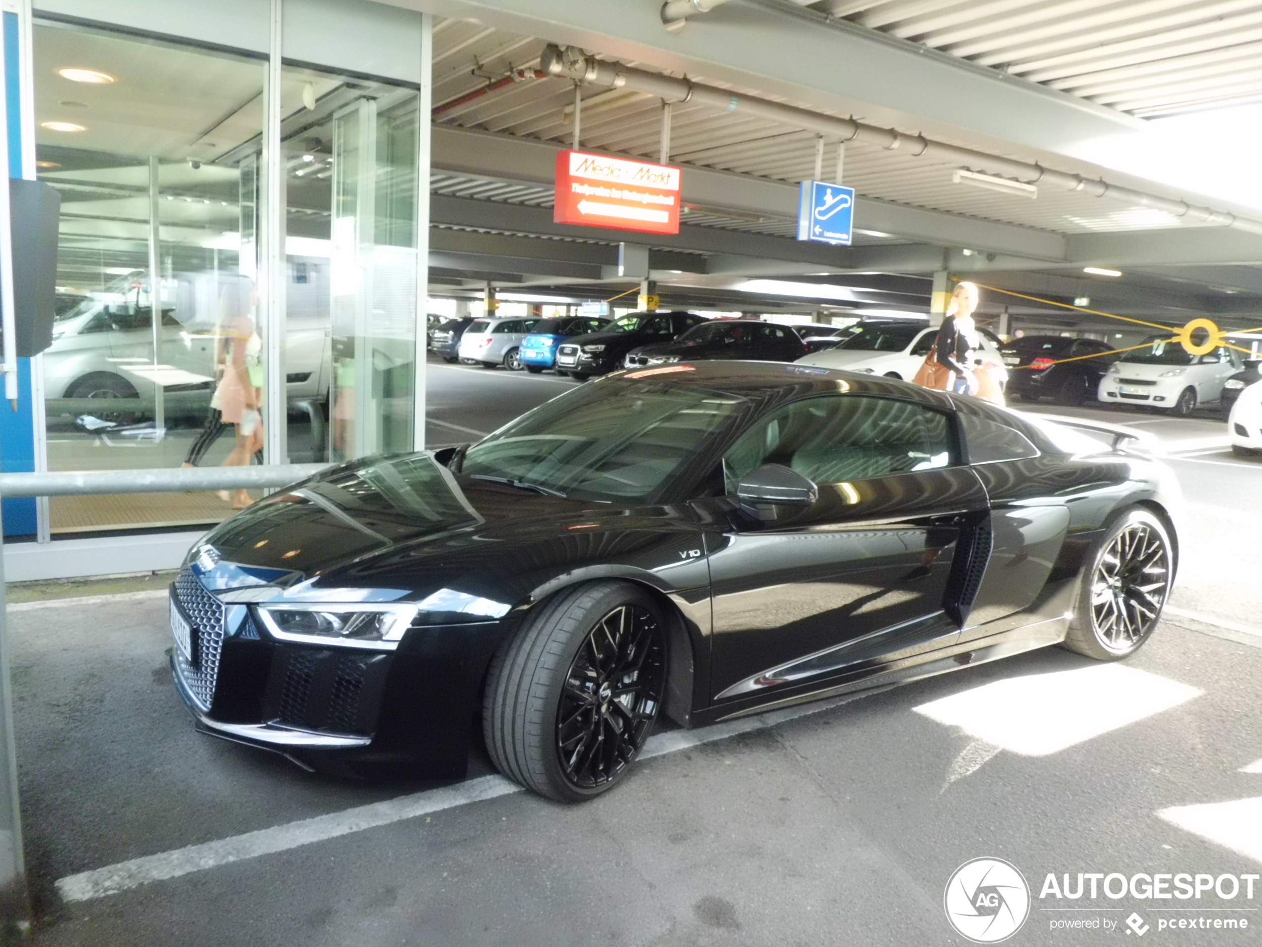 Audi R8 V10 Plus 2015