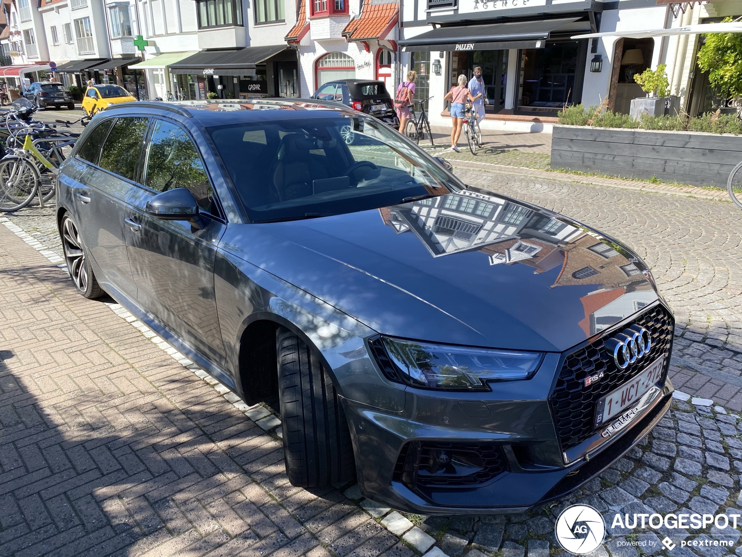 Audi RS4 Avant B9