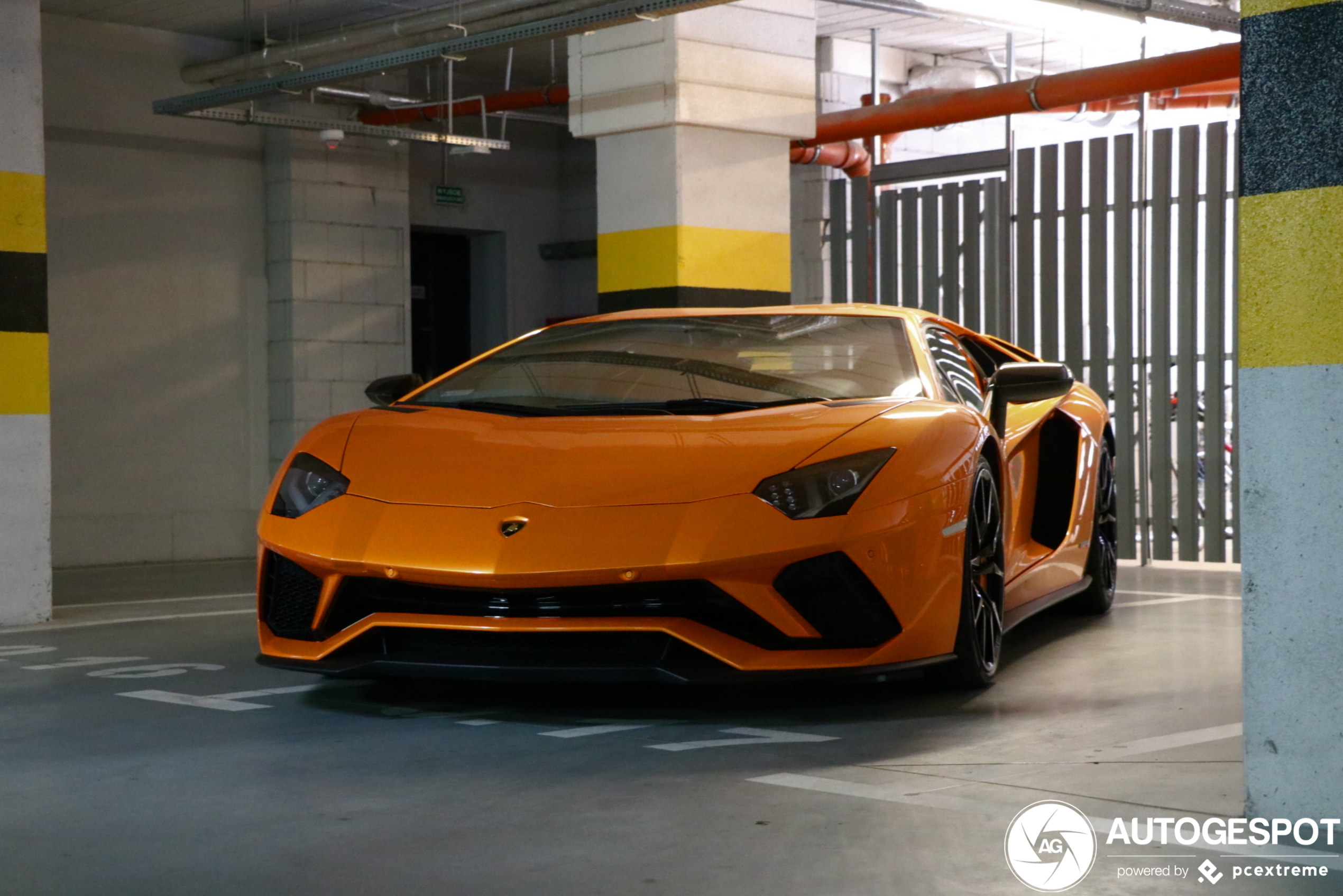 Lamborghini Aventador S LP740-4