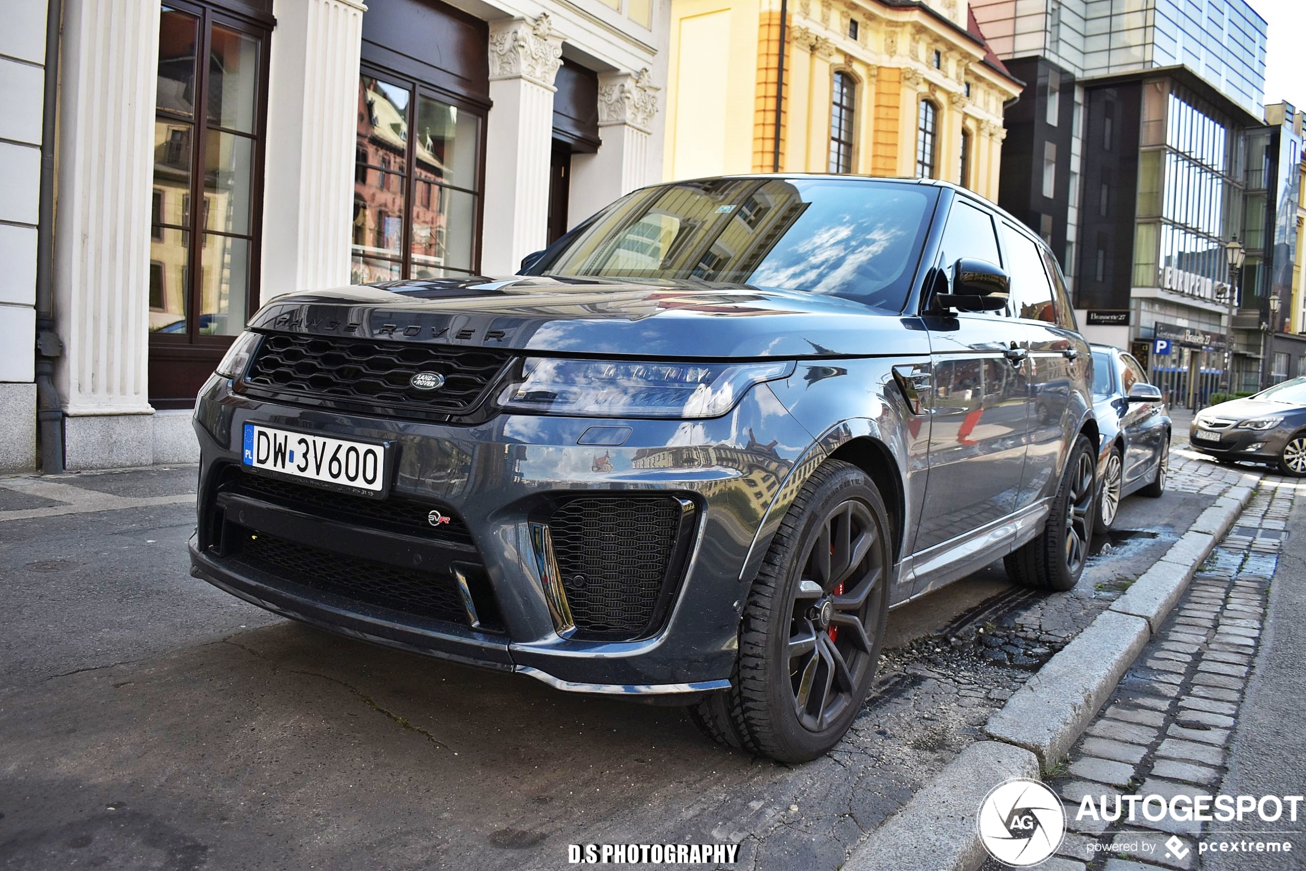 Land Rover Range Rover Sport SVR 2018