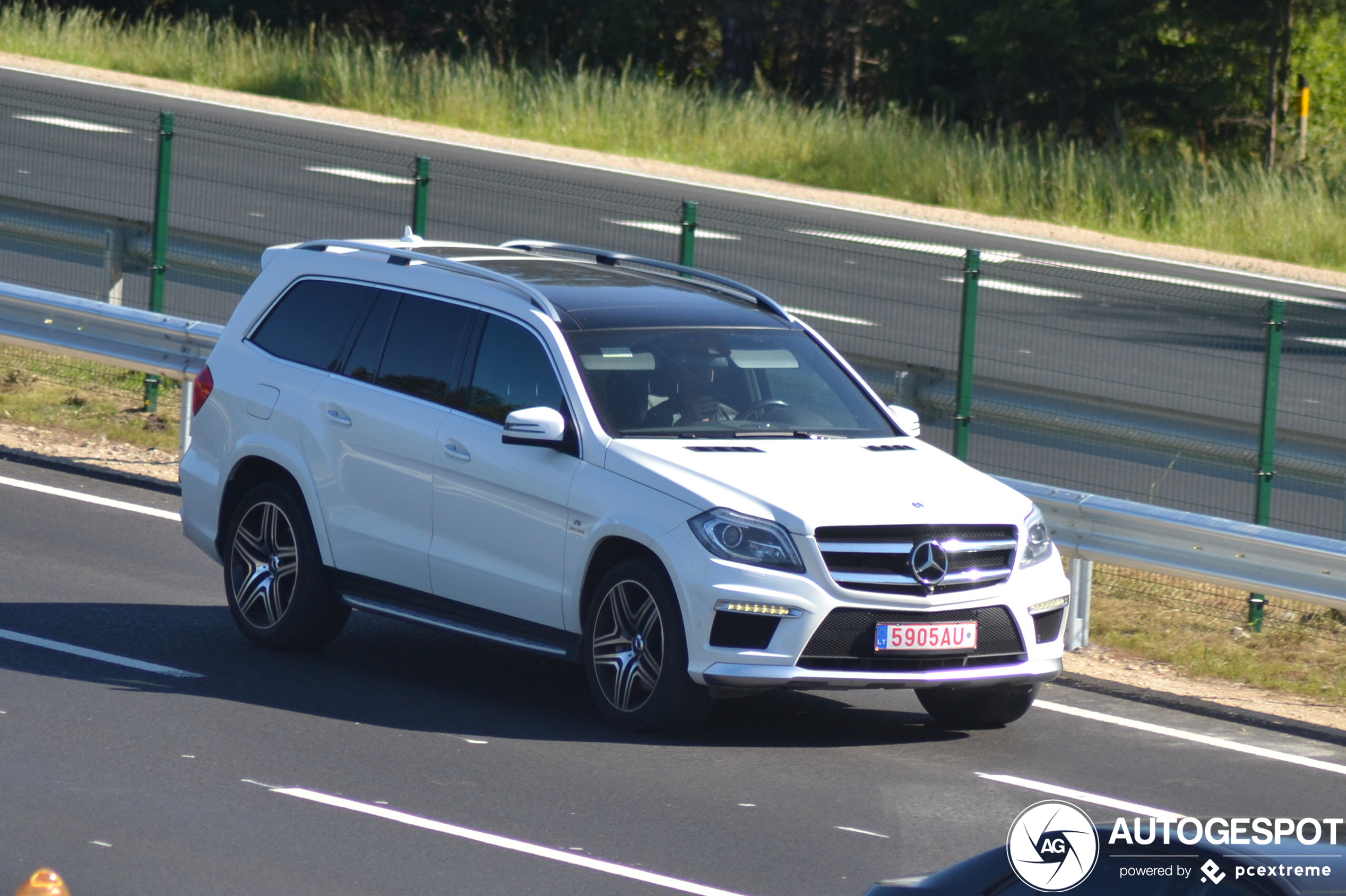 Mercedes-Benz GL 63 AMG X166