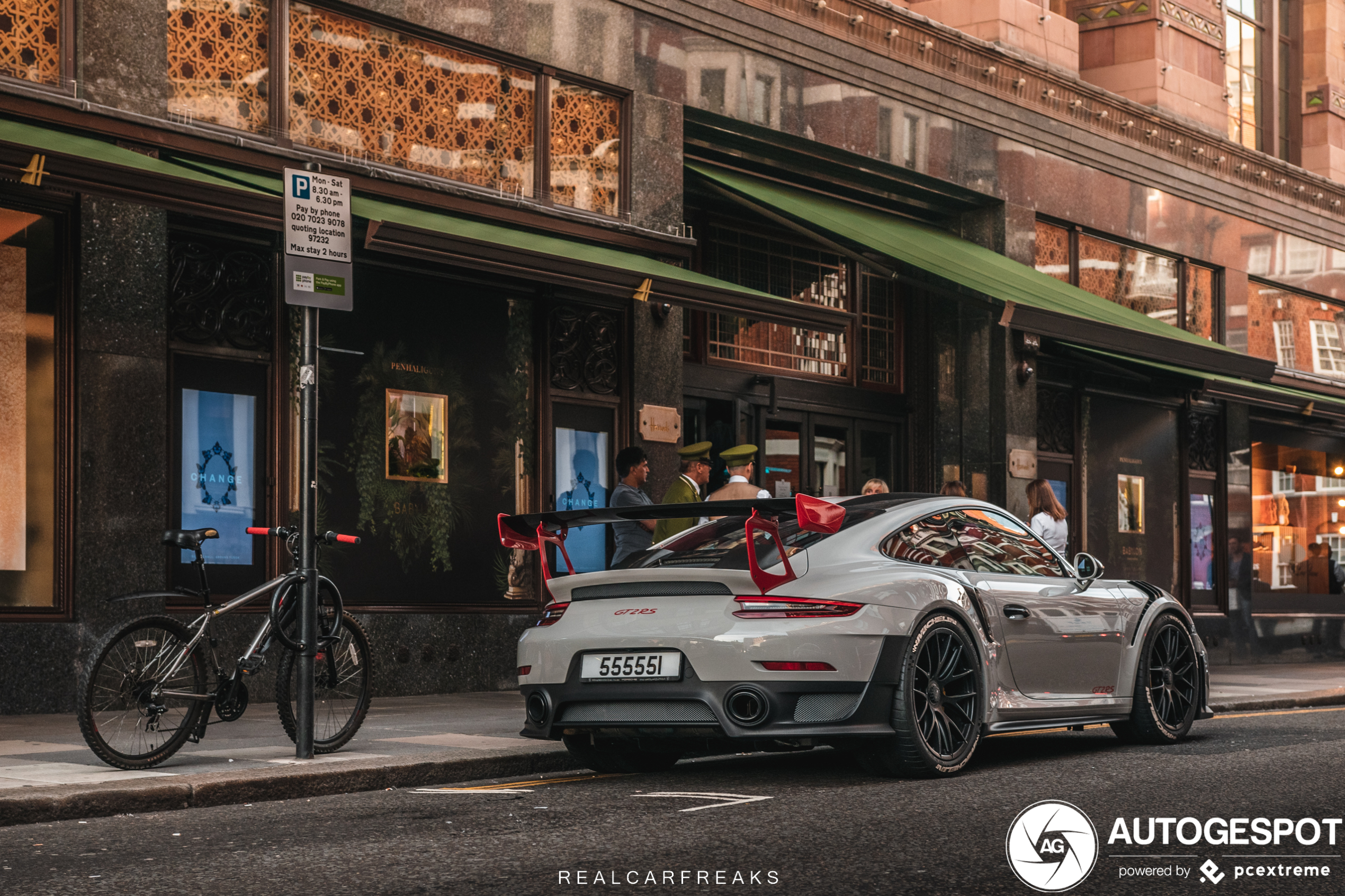 Porsche 991 GT2 RS Weissach Package