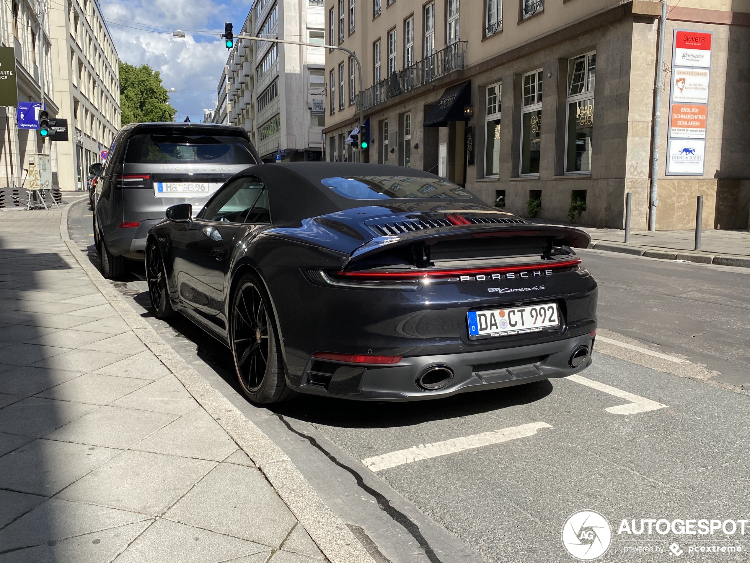 Porsche 992 Carrera 4S Cabriolet