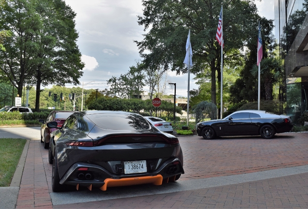 Aston Martin V8 Vantage 2018