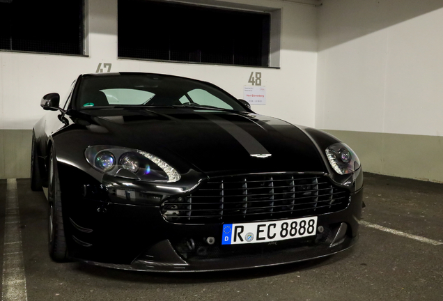 Aston Martin V8 Vantage S