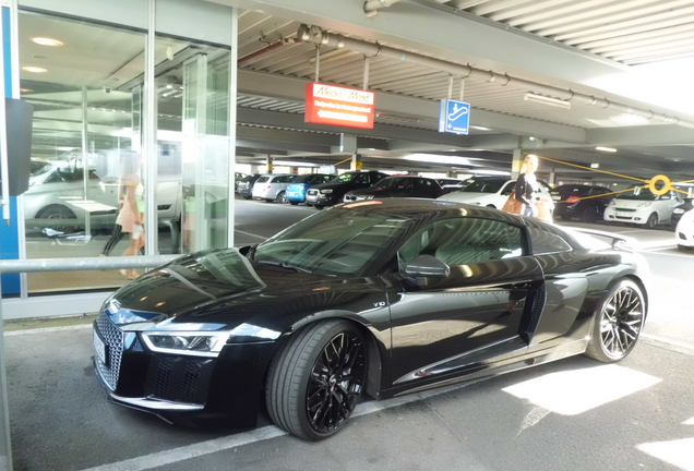 Audi R8 V10 Plus 2015