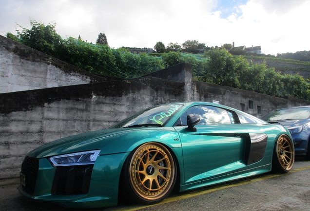 Audi R8 V10 Plus 2015