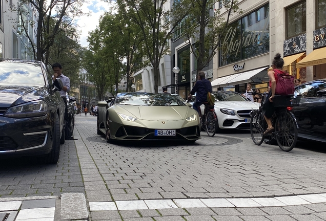 Lamborghini Huracán LP640-4 EVO Spyder