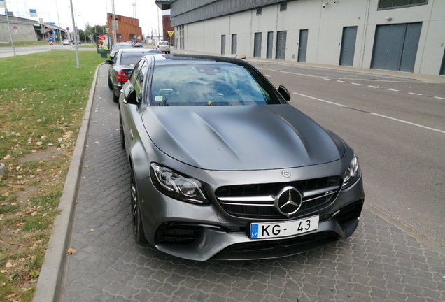 Mercedes-AMG E 63 S W213