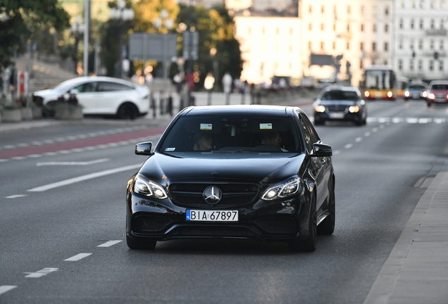 Mercedes-Benz E 63 AMG W212 2013