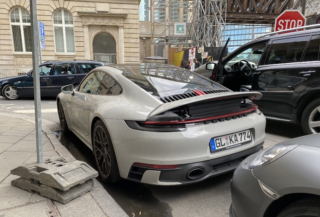 Porsche 992 Carrera S