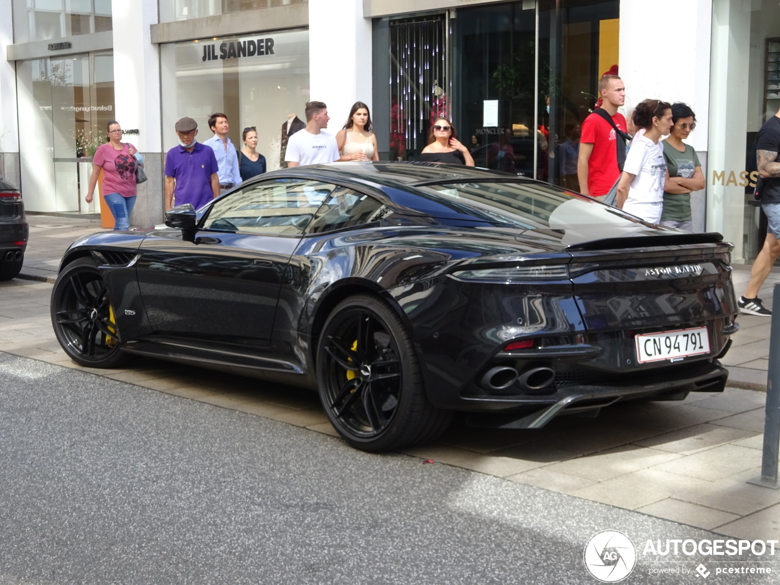 Aston Martin DBS Superleggera