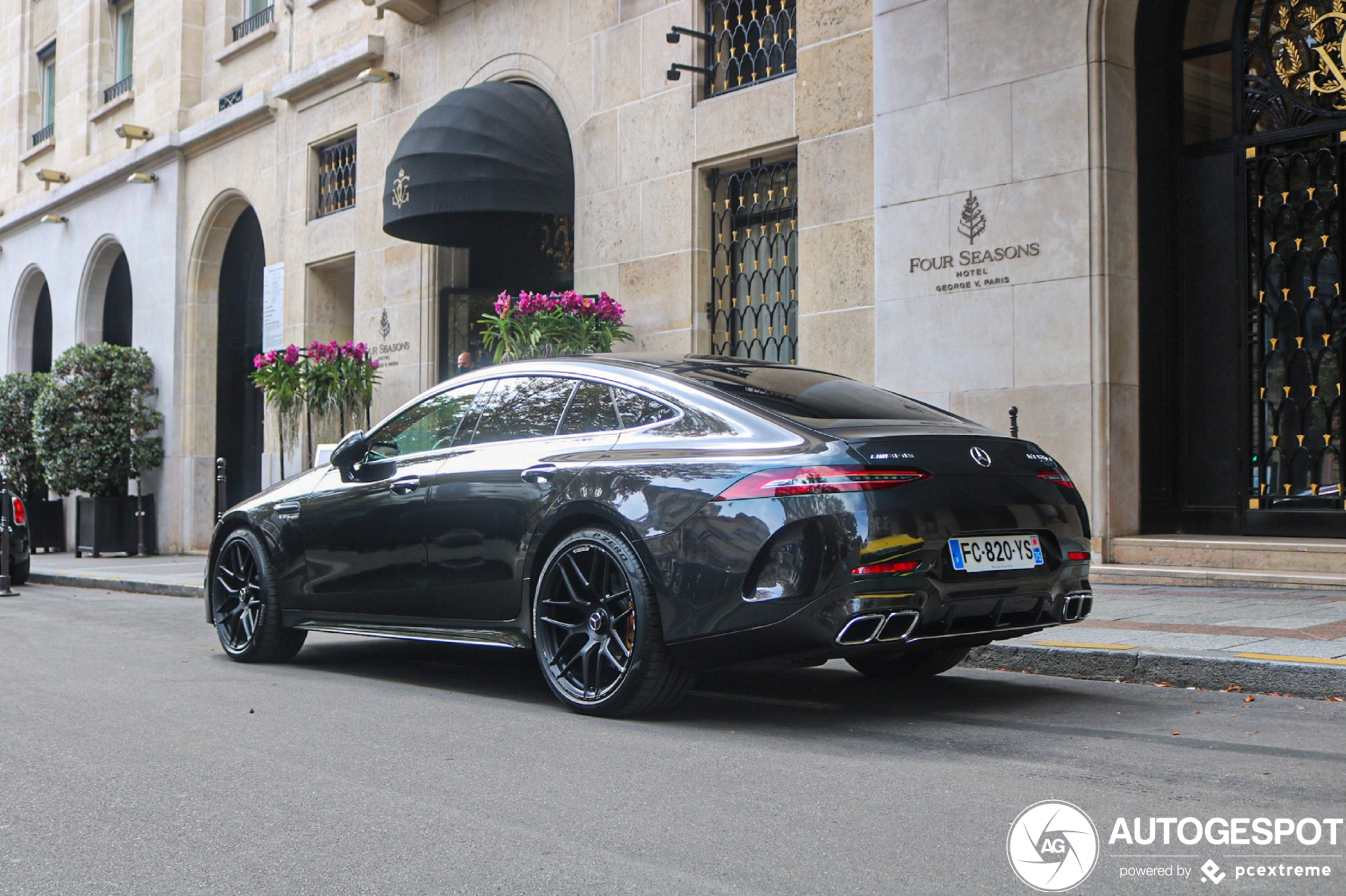 Mercedes-AMG GT 63 S X290