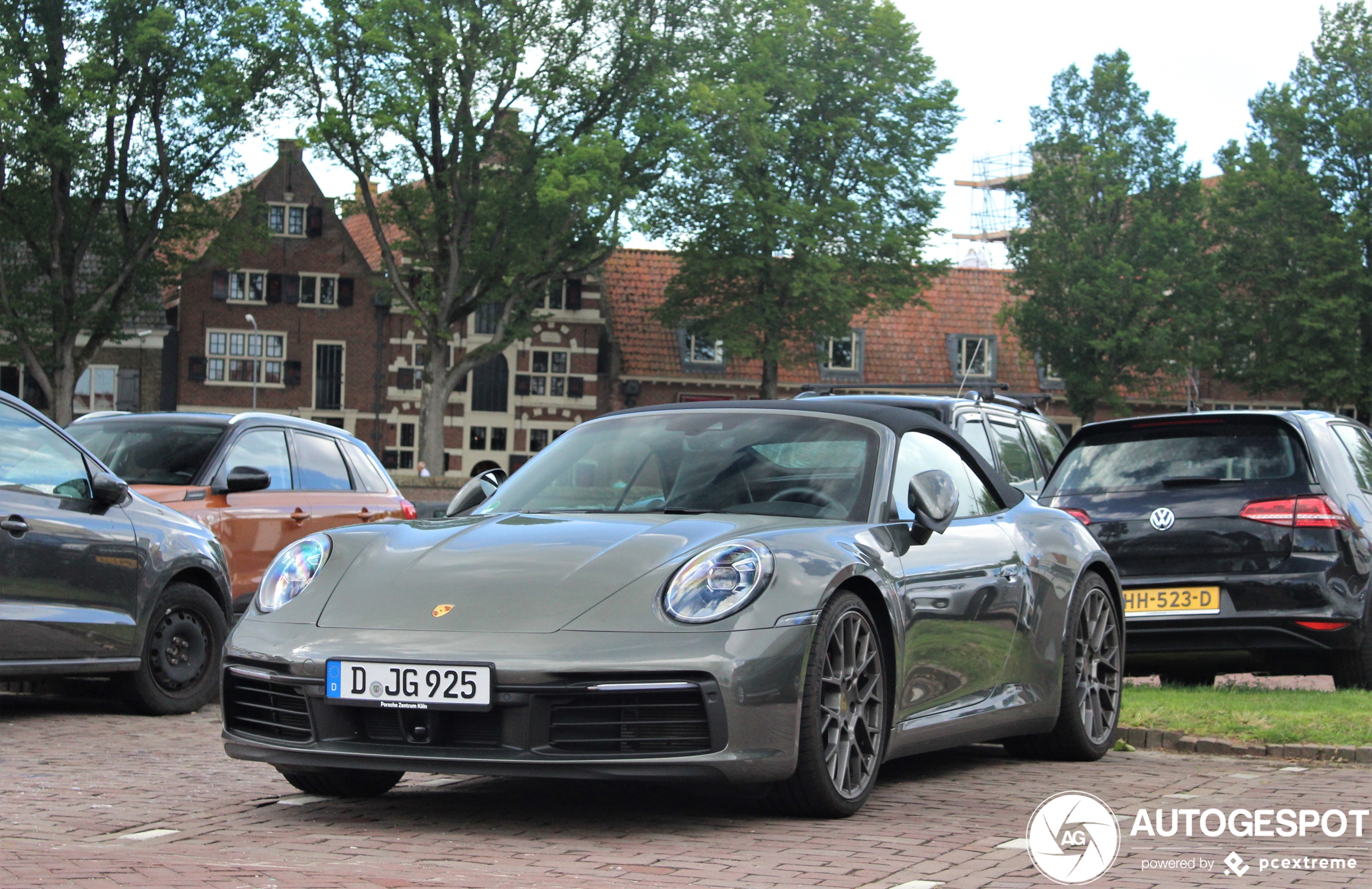 Porsche 992 Carrera 4S Cabriolet