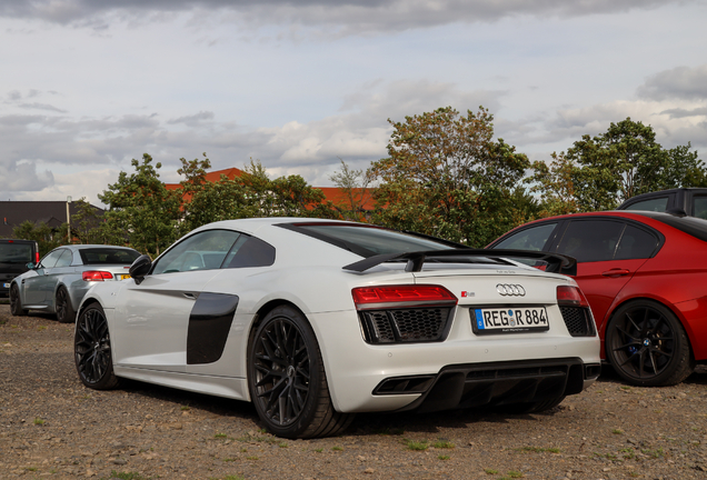 Audi R8 V10 Plus 2015