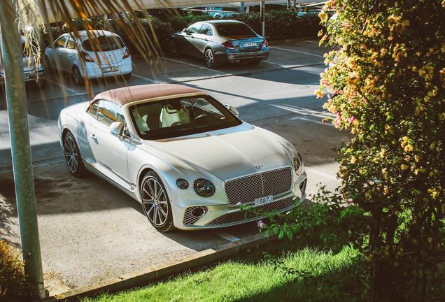 Bentley Continental GTC 2019