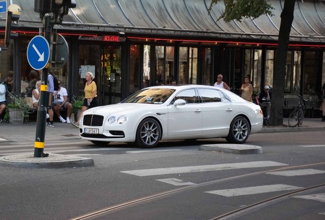 Bentley Flying Spur V8 S