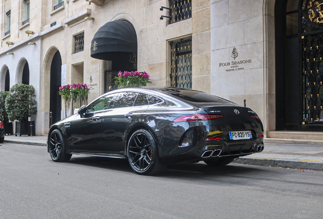 Mercedes-AMG GT 63 S X290