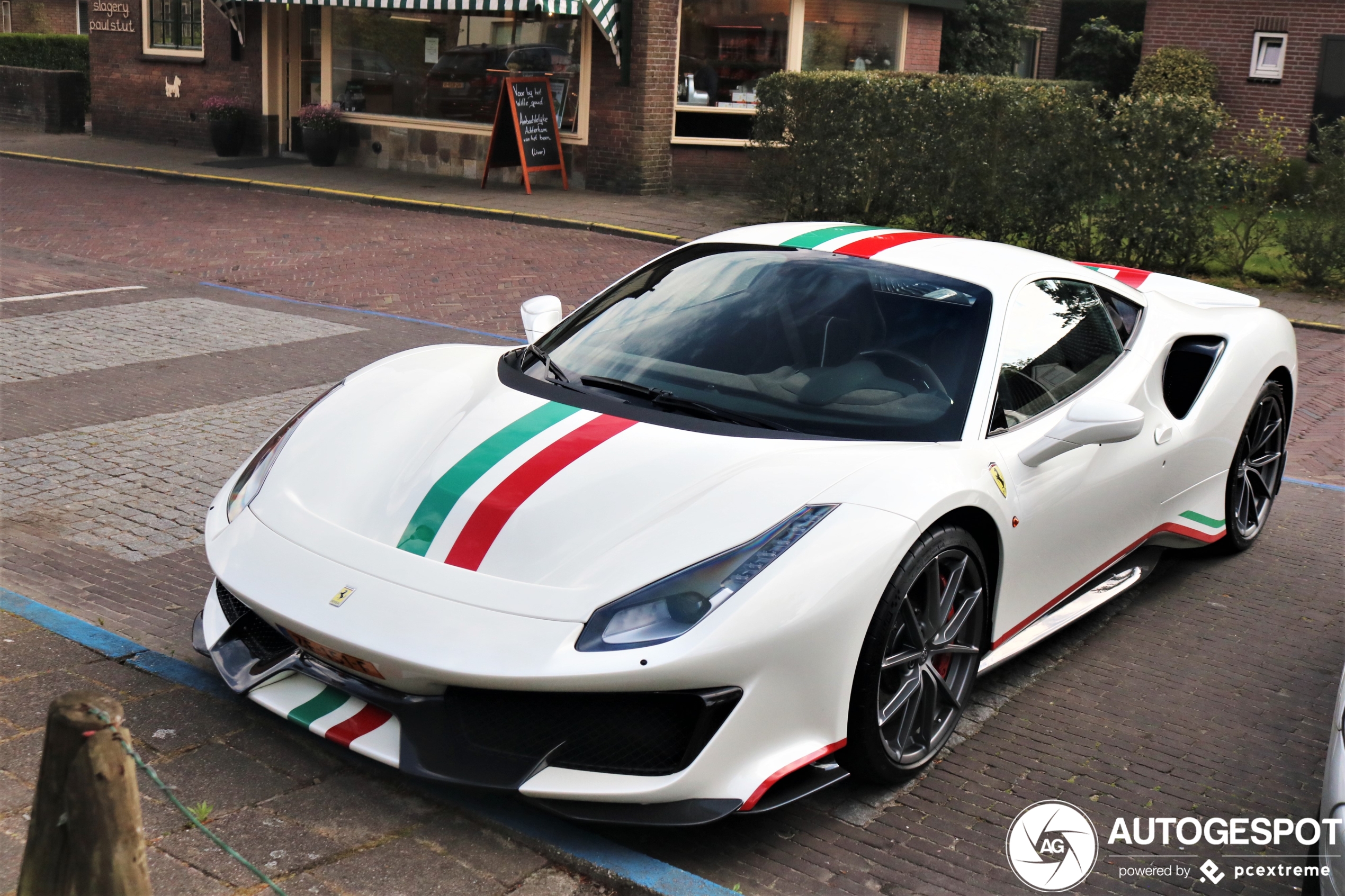 Ferrari 488 Pista