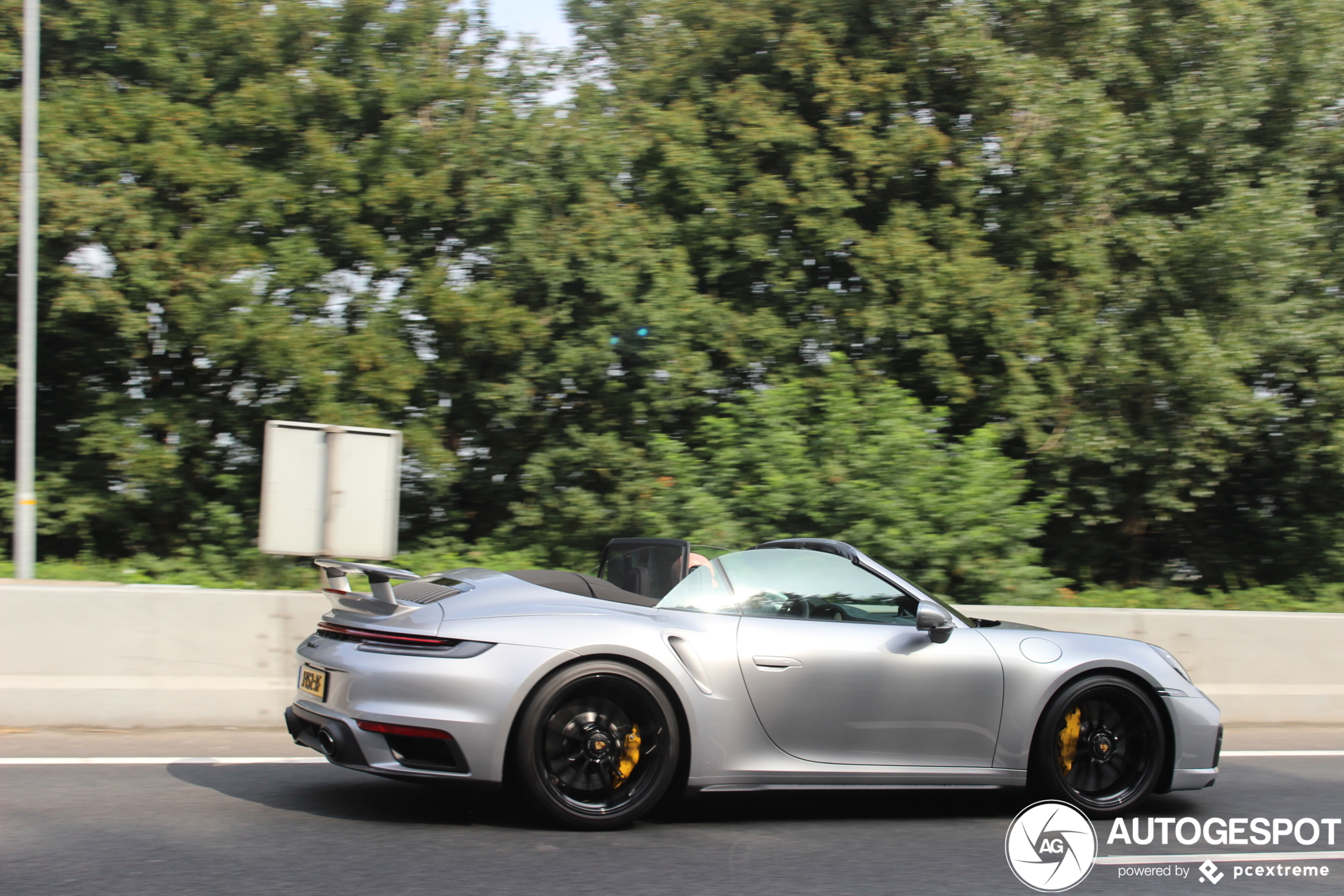 Porsche 992 Turbo S Cabriolet