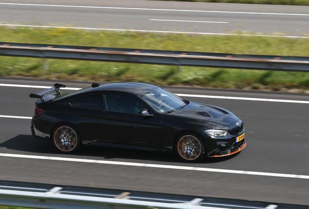 BMW M4 GTS