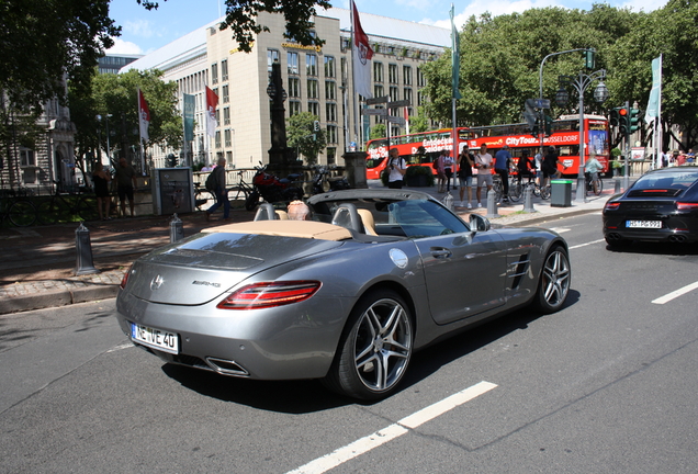 Mercedes-Benz SLS AMG Roadster