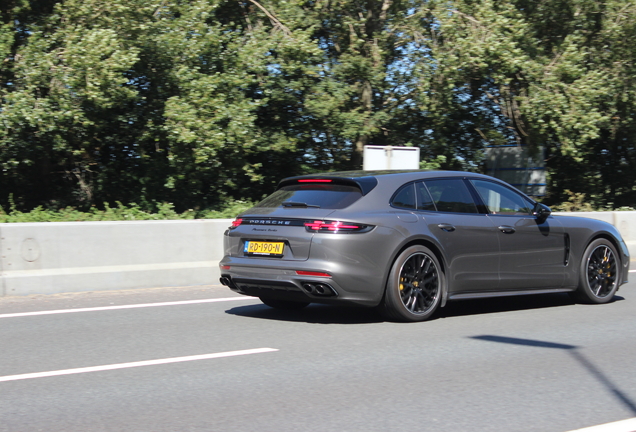 Porsche 971 Panamera Turbo Sport Turismo