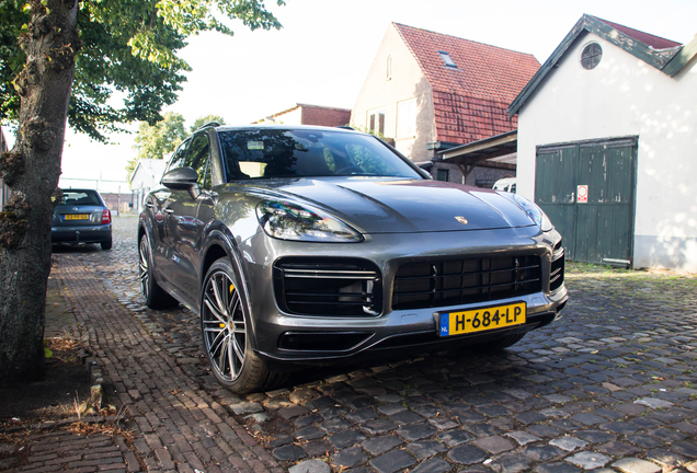 Porsche Cayenne Turbo S E-Hybrid