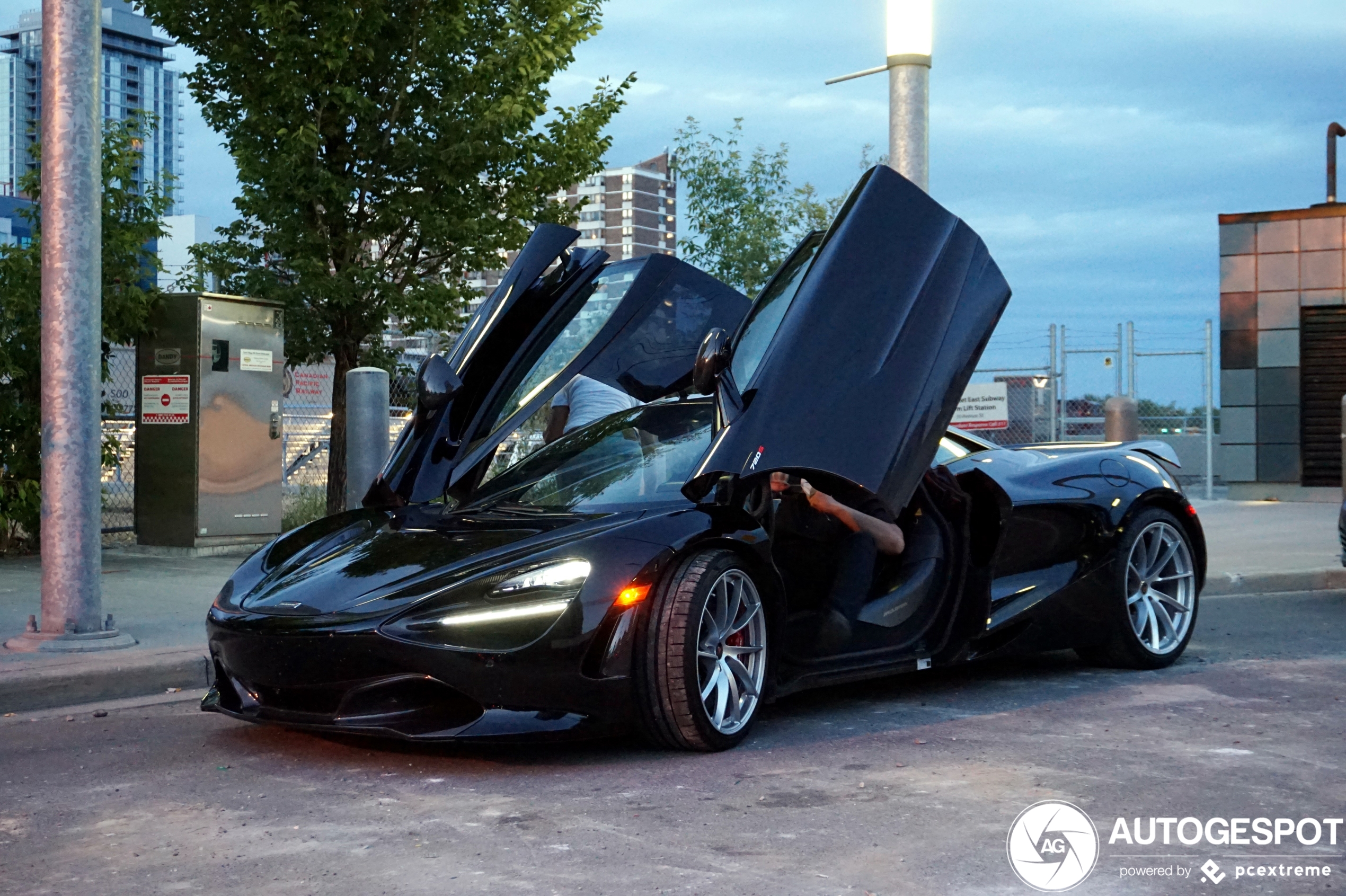 McLaren 720S