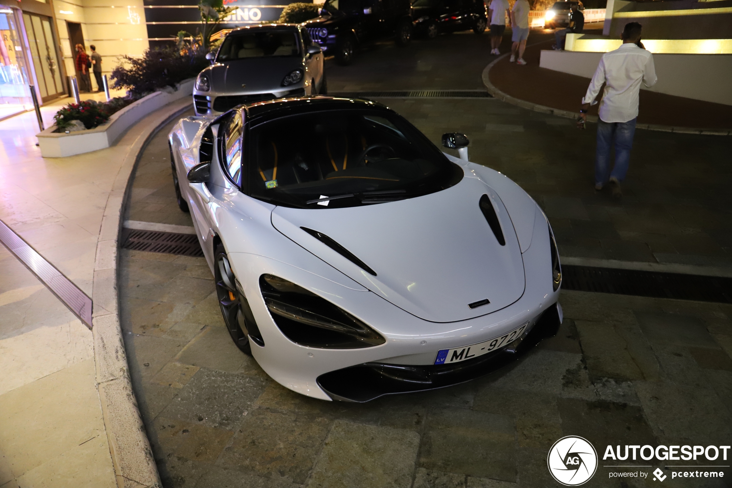 McLaren 720S Spider