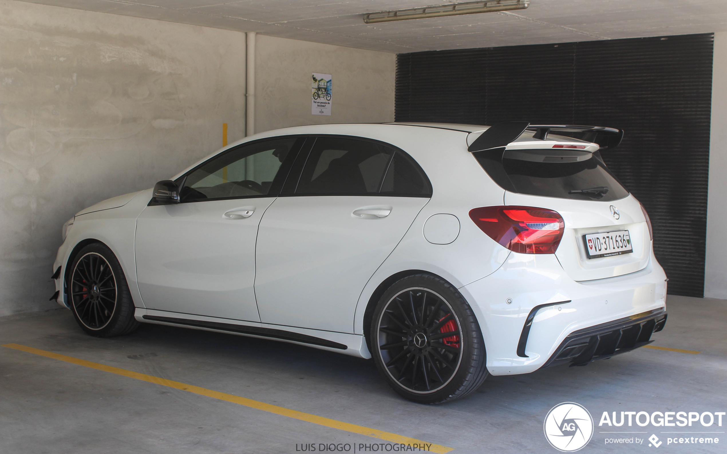 Mercedes-AMG A 45 W176 2015