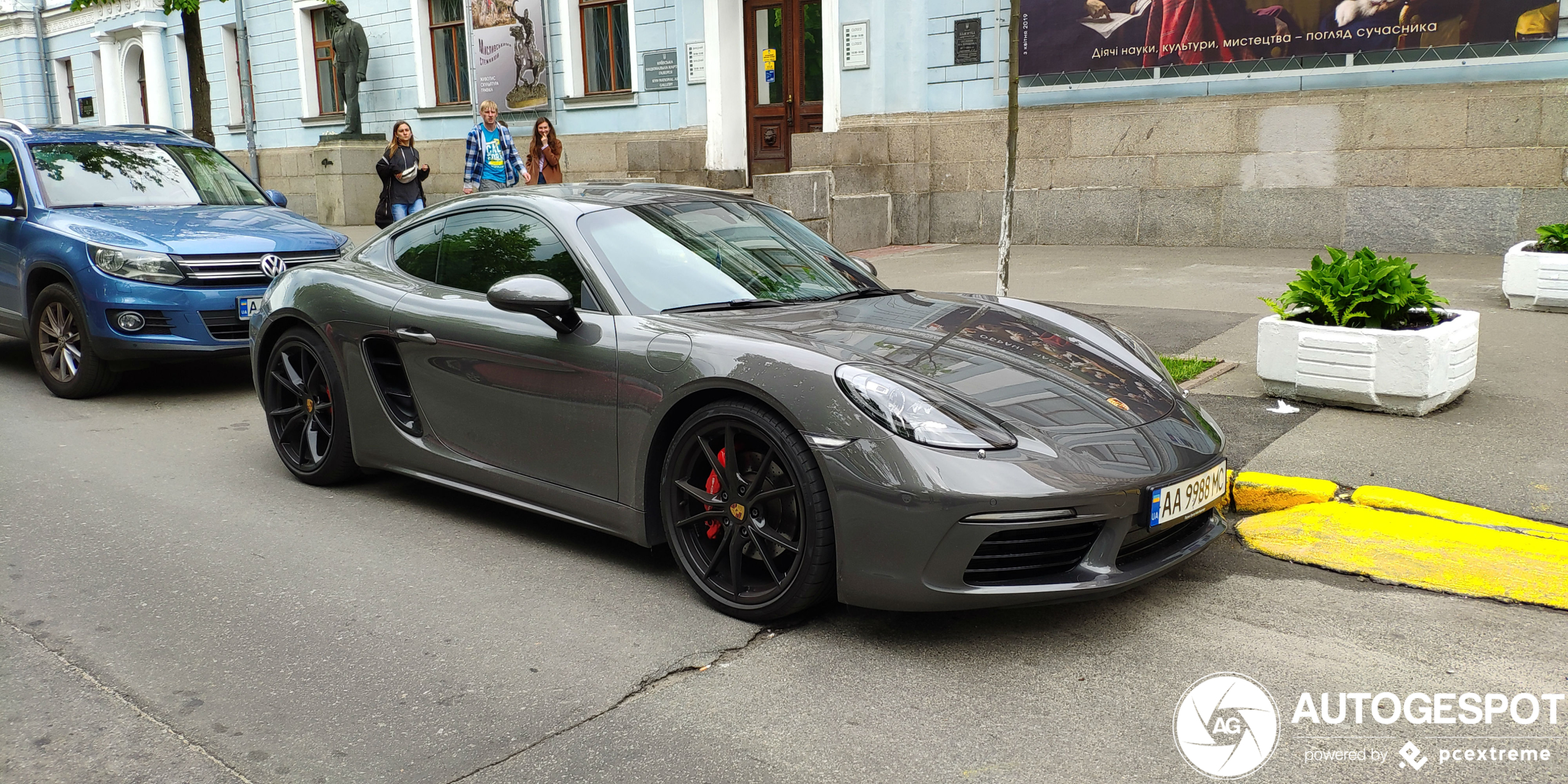 Porsche 718 Cayman S