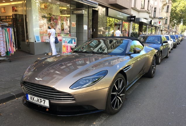 Aston Martin DB11 V8 Volante