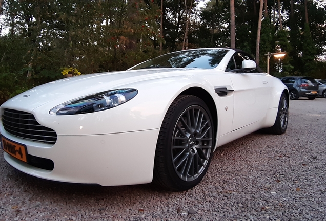 Aston Martin V8 Vantage Roadster