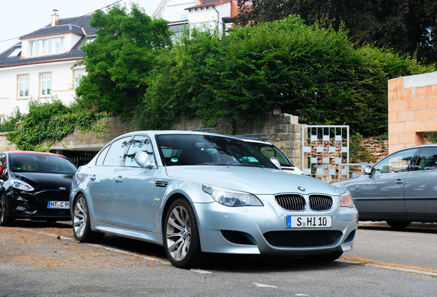 BMW M5 E60 2005