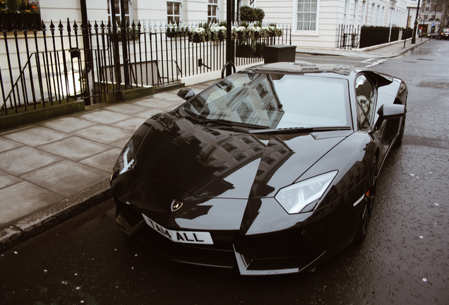 Lamborghini Aventador LP700-4