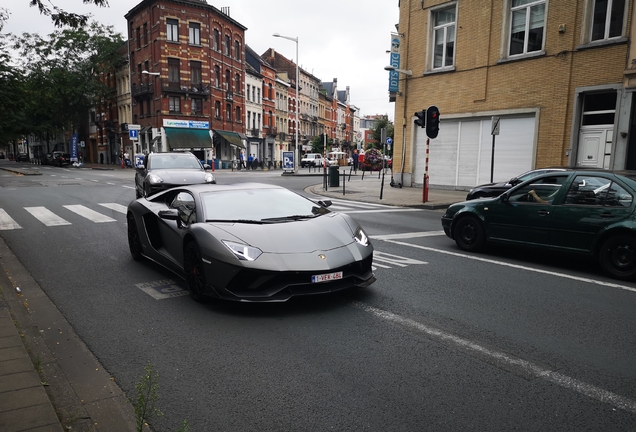 Lamborghini Aventador S LP740-4