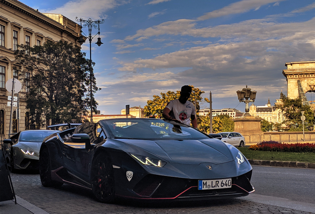 Lamborghini Huracán LP640-4 Performante Spyder