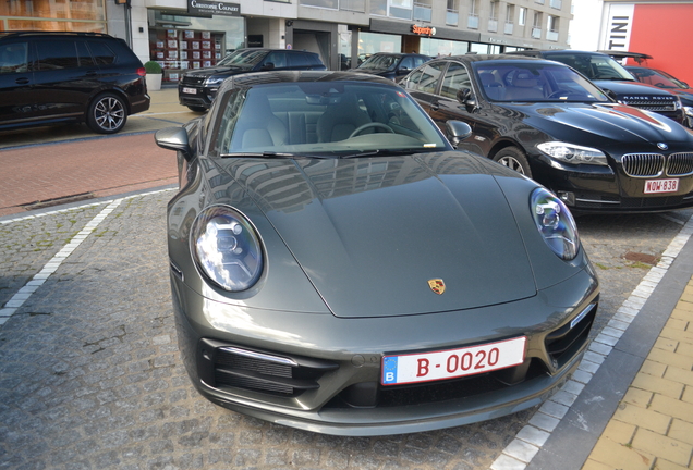 Porsche 992 Carrera 4S