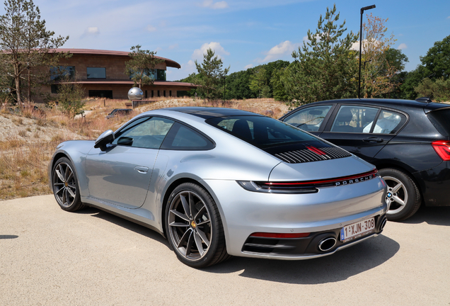 Porsche 992 Carrera 4S