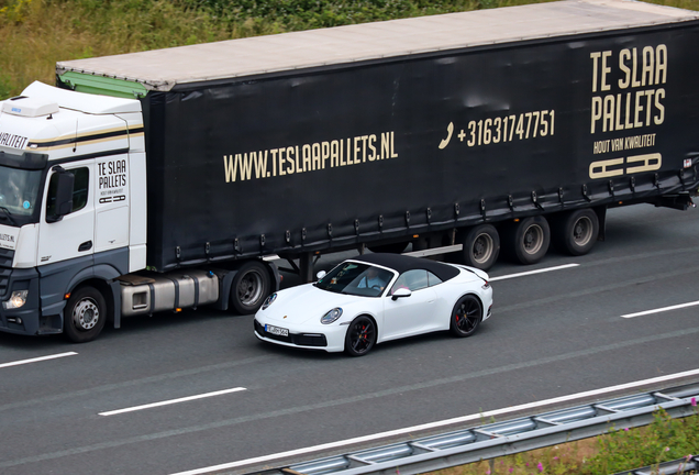 Porsche 992 Carrera S Cabriolet