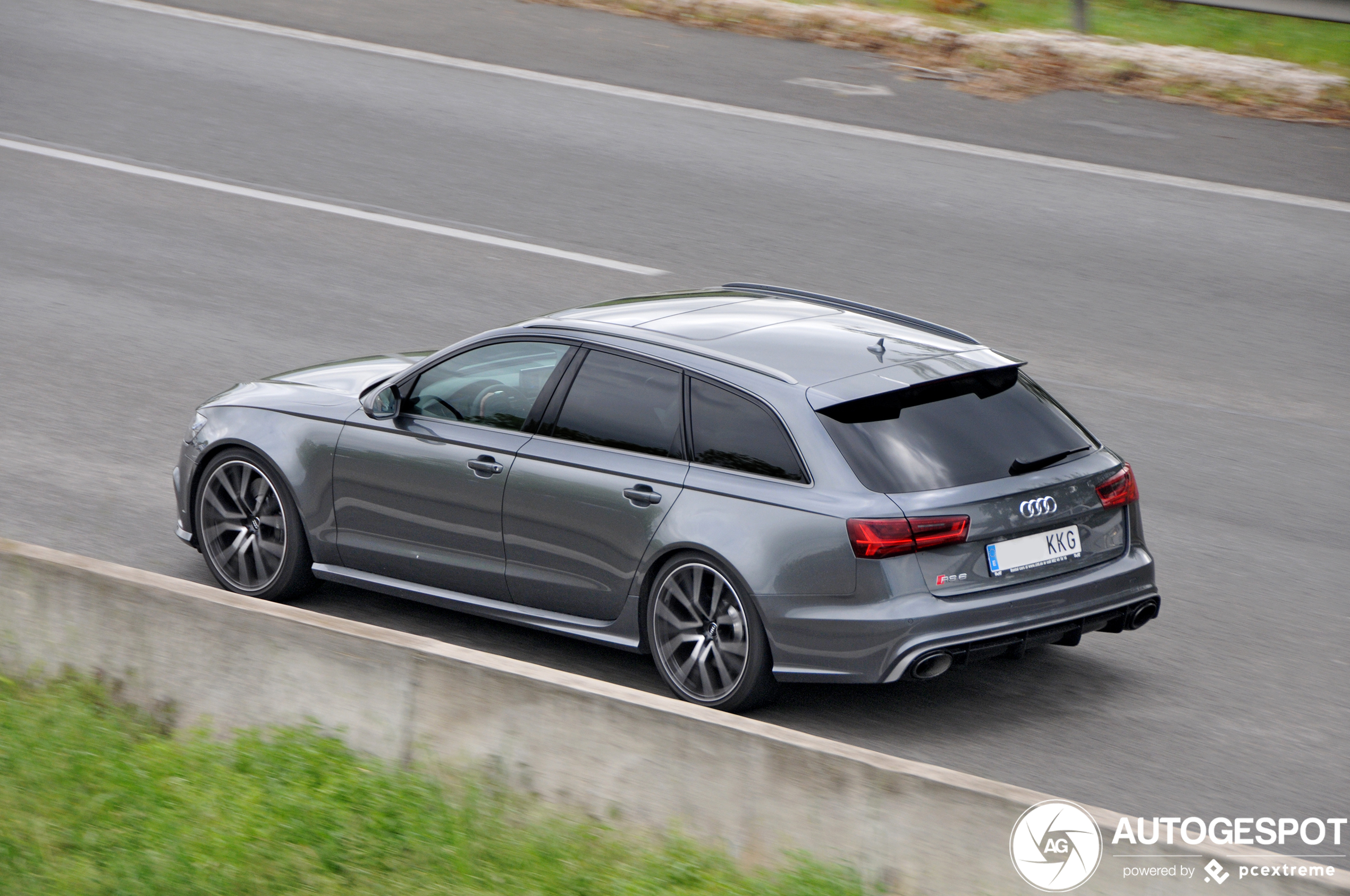 Audi RS6 Avant C7 2015