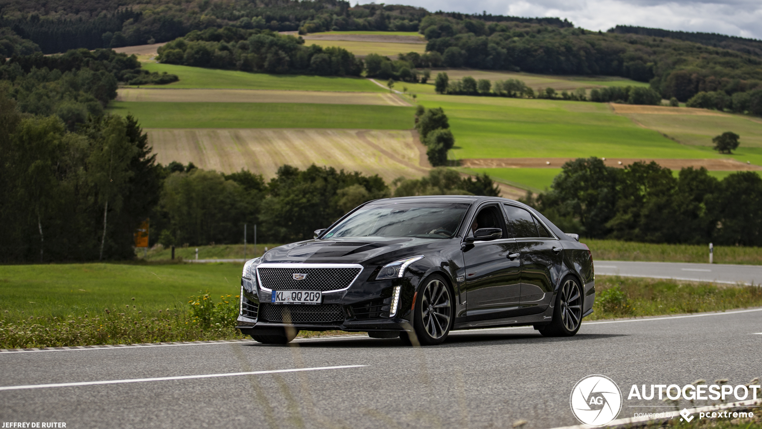 Cadillac CTS-V 2015