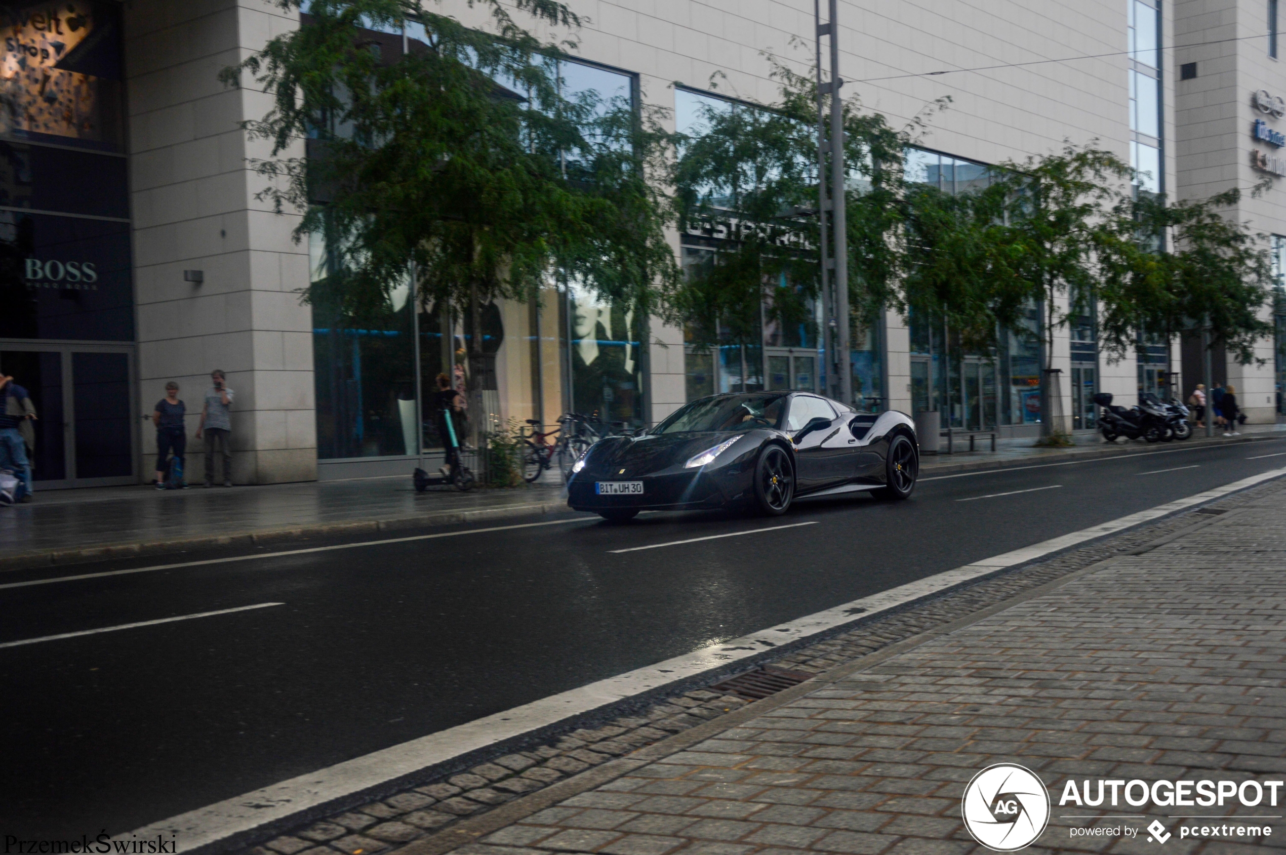 Ferrari 488 Spider